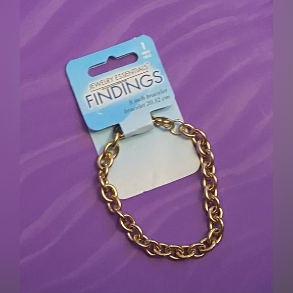 NEW!!! Gold chain bracelet - Picture 2 of 2